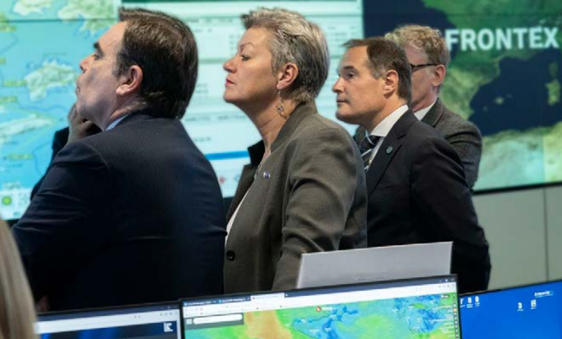 Wiceprzewodniczący Komisji Europejskiej Margaritis Schinas, Komisarz ds. wewnętrznych Ylva Johansson i Dyrektor Frontexu Fabrice Leggeri (zdj. Frontex)
