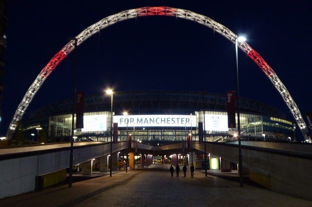 Solidarność stadionu Wembley "Dla Manchesteru" (zdj. Rod Allday, CC)