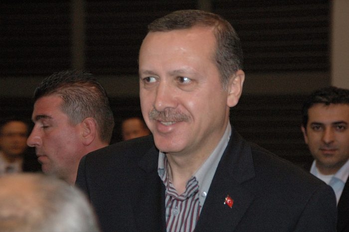Prezydent Erdogan zmieni konstytucję "za zgodą obywateli".