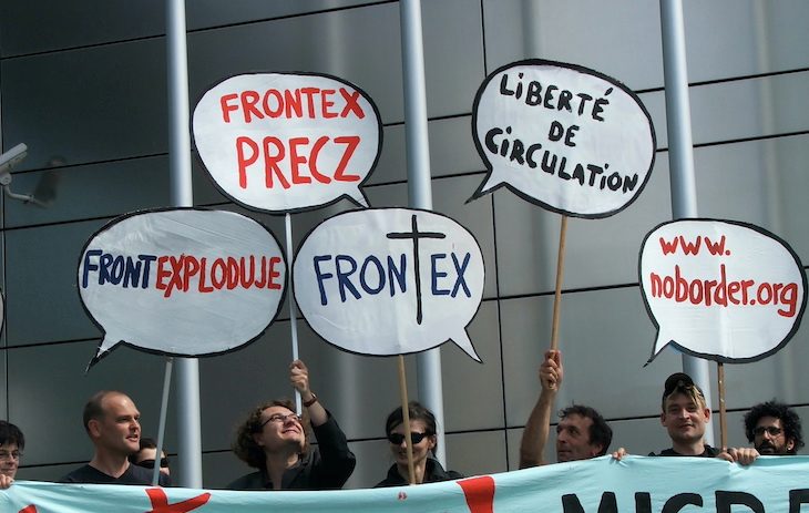 Demonstracja przeciwko Frontexowi w 2008 roku (zdj. Wikicommons)