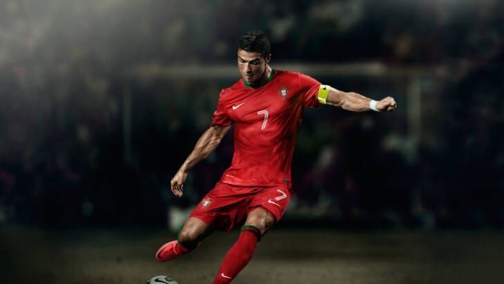 Christiano Ronaldo (zdj. wallpapers.net)
