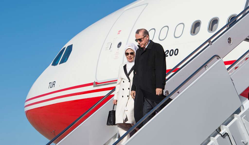Prezydent Recep Tayyip Erdogan z żoną (źródło domena publiczna)